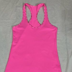 Woman’s lululemon size L workout top